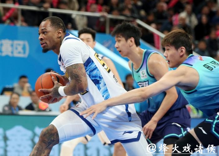CBA一周综述：上海队跃居榜首 第一集团“三足鼎立”