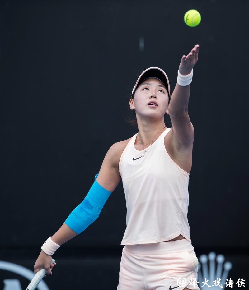 王欣瑜澳网首进32强 打破“花瓶”标签 王欣瑜澳网首进32强 打破“花瓶”标签